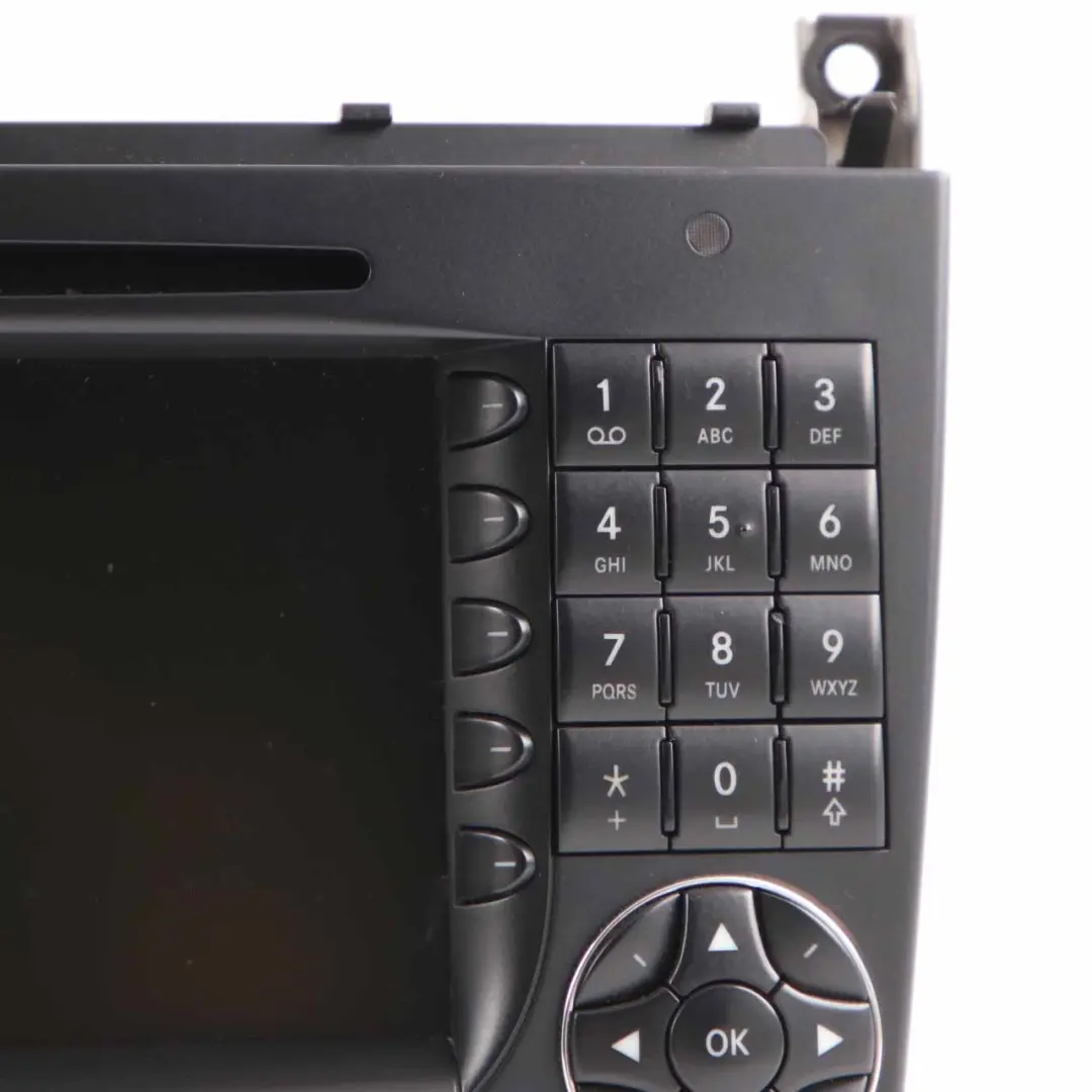 Mercedes W203 CD Media Player Radio Audio 20 Telefon Steuergerät A2038704589 - SKU A2038700090 - Teilenummer A2038700090