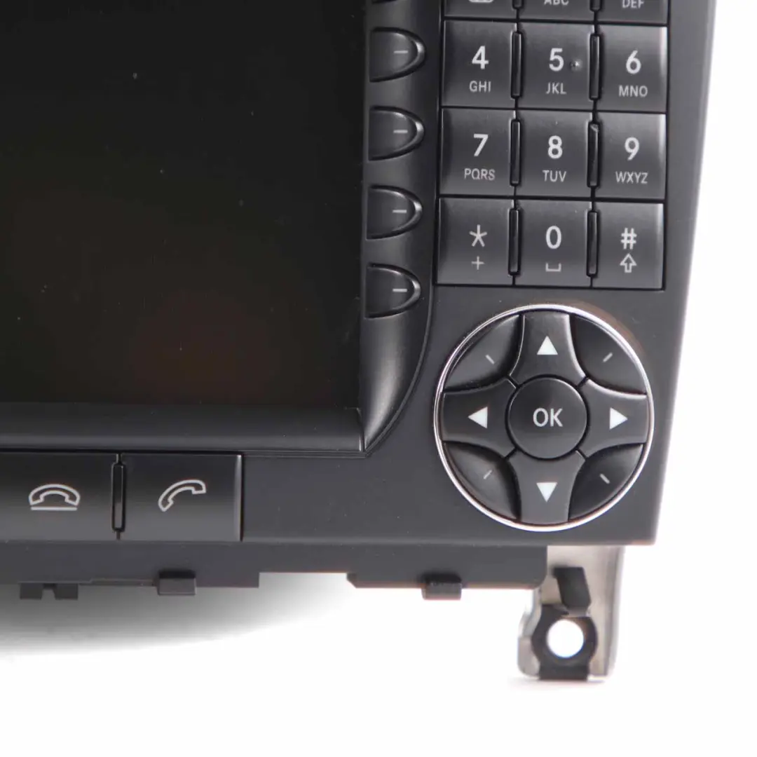 Mercedes W203 CD Media Player Radio Audio 20 Telefon Steuergerät A2038704589 - SKU A2038700090 - Teilenummer A2038700090