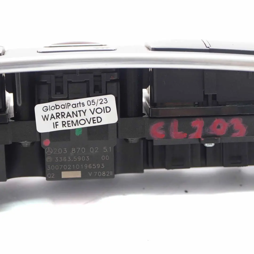 Panel Interruptores Asientos Calefactables Tapa para Mercedes CL203 W203 con número de pieza A2038700251 Mercedes CL203 W203 Panel Interruptores Asientos Calefactables Tapa - SKU A2038700251 - Número de pieza A2038700251