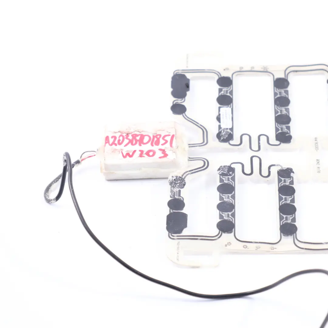 Alfombra Ocupación Asiento Pasajero Delantero para Mercedes CLC CL203 con número de pieza A2038701851 Mercedes CLC CL203 Alfombra Ocupación Asiento Pasajero Delantero - SKU A2038701851 - Número de pieza A2038701851