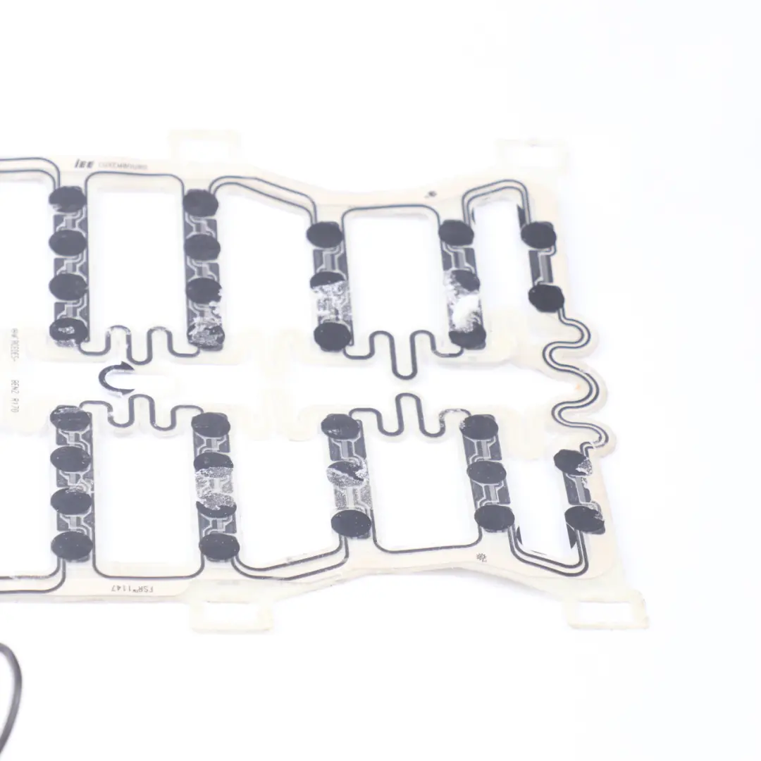 Alfombra Ocupación Asiento Pasajero Delantero para Mercedes CLC CL203 con número de pieza A2038701851 Mercedes CLC CL203 Alfombra Ocupación Asiento Pasajero Delantero - SKU A2038701851 - Número de pieza A2038701851