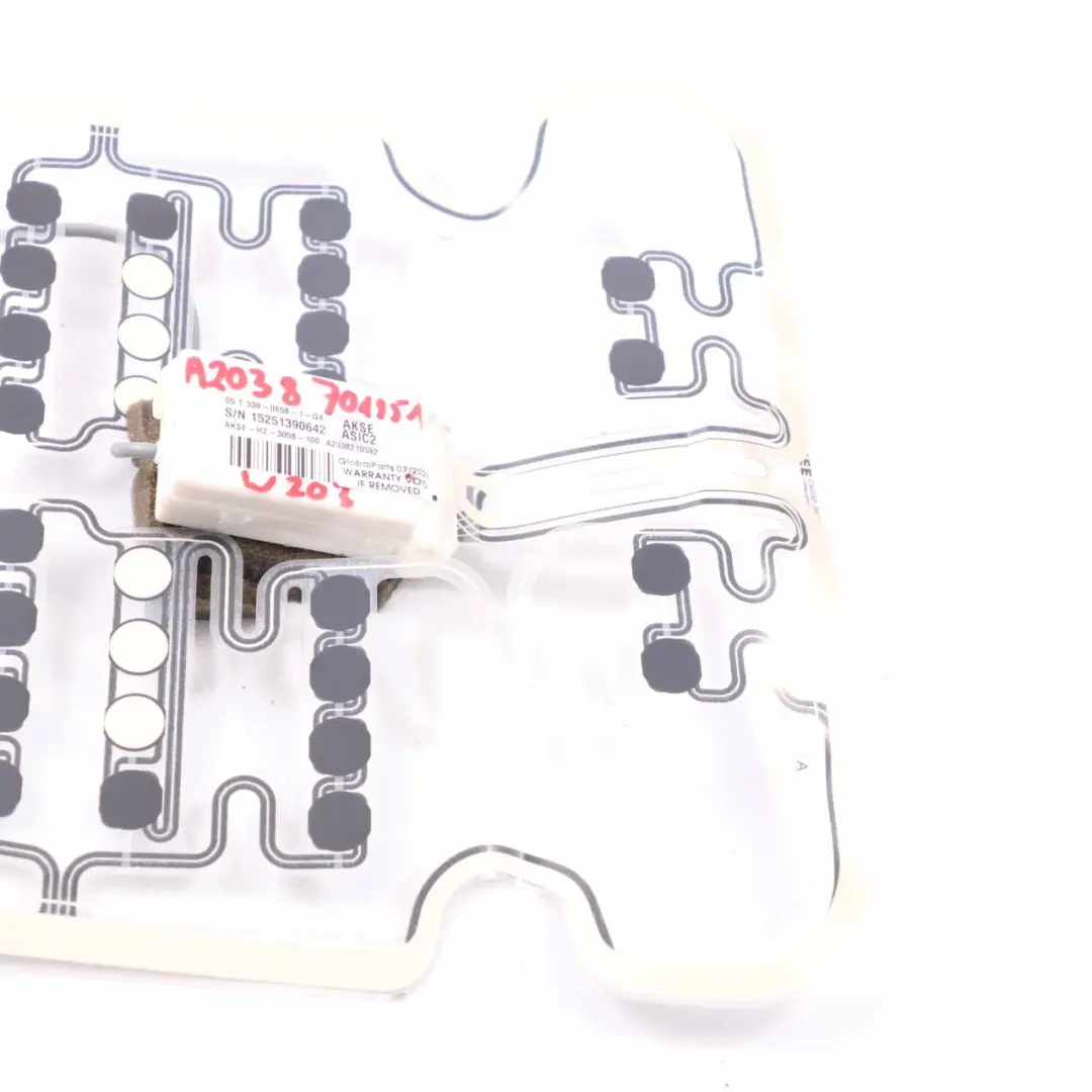 Mercedes W203 Módulo unidad alfombrilla ocupación asiento delantero - SKU A2038701951 - Número de pieza A2038701951