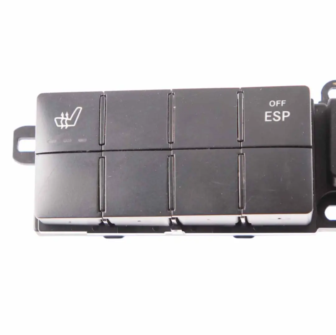 Mercedes W203 Unidad de Interruptor Panel Calefacción del Asiento - SKU A2038702110 - Número de pieza A2038702110