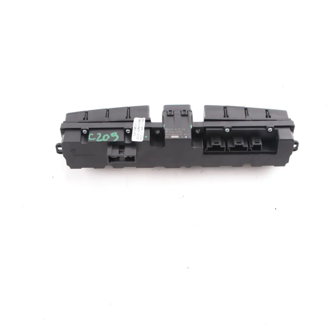 Mercedes W203 W209 Panel Przełączników Sterowania Awaryjne ESP - SKU A2038702210 - Numer Części A2038702210