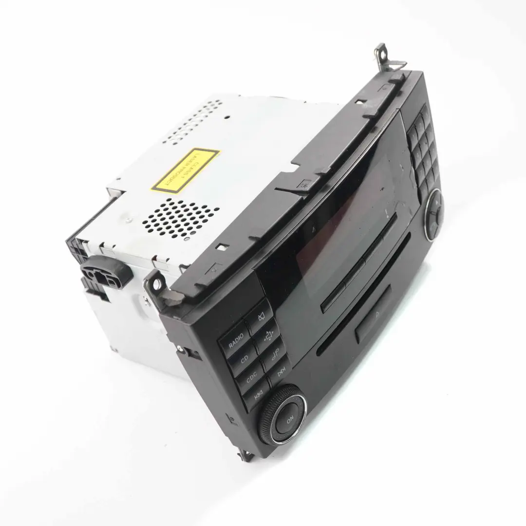 Radioodtwarzacz A2038700589 do Mercedes W203 o numerze A2038704589 Mercedes W203 Radioodtwarzacz A2038700589 - SKU A2038704589-1 - Numer Części A2038704589