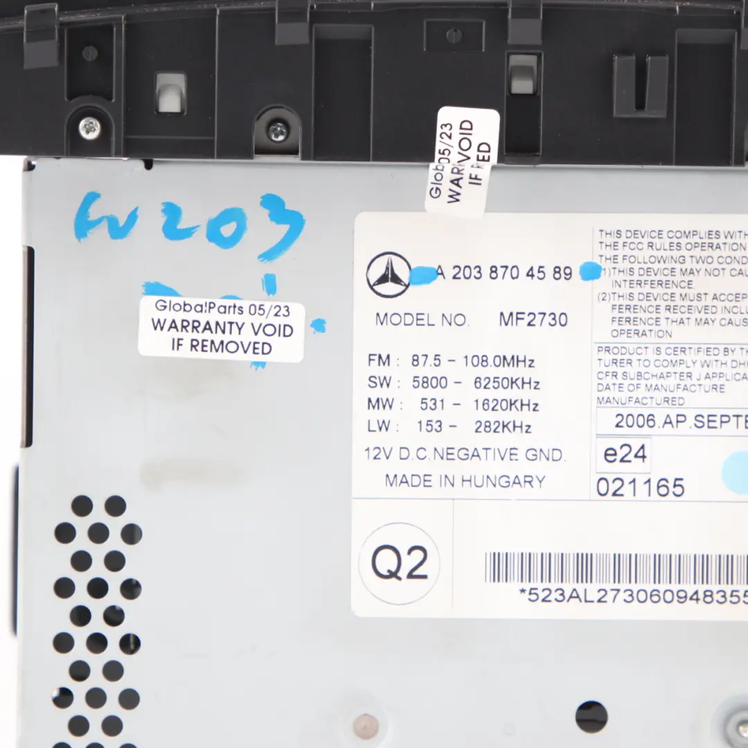 Mercedes W203 CD Lettore multimediale Radio Audio 20 Telefono Unità principale - SKU A2038704589 - Numero di parte A2038704589