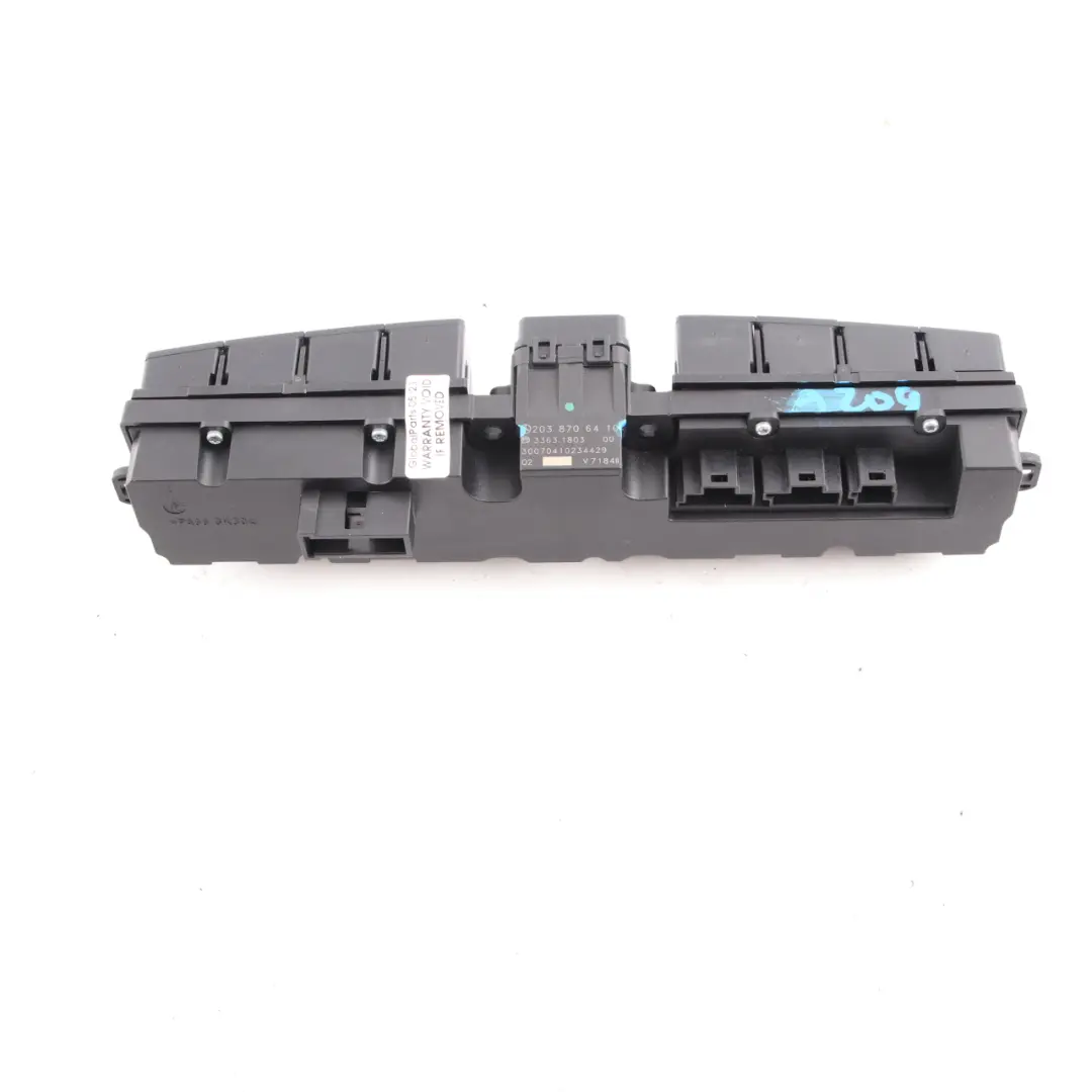 Panel Salpicadero Advertencia Peligro Bloqueo PDC ESP para Mercedes W209 con número de pieza A2038706410 Mercedes W209 Panel Salpicadero Advertencia Peligro Bloqueo PDC ESP - SKU A2038706410 - Número de pieza A2038706410