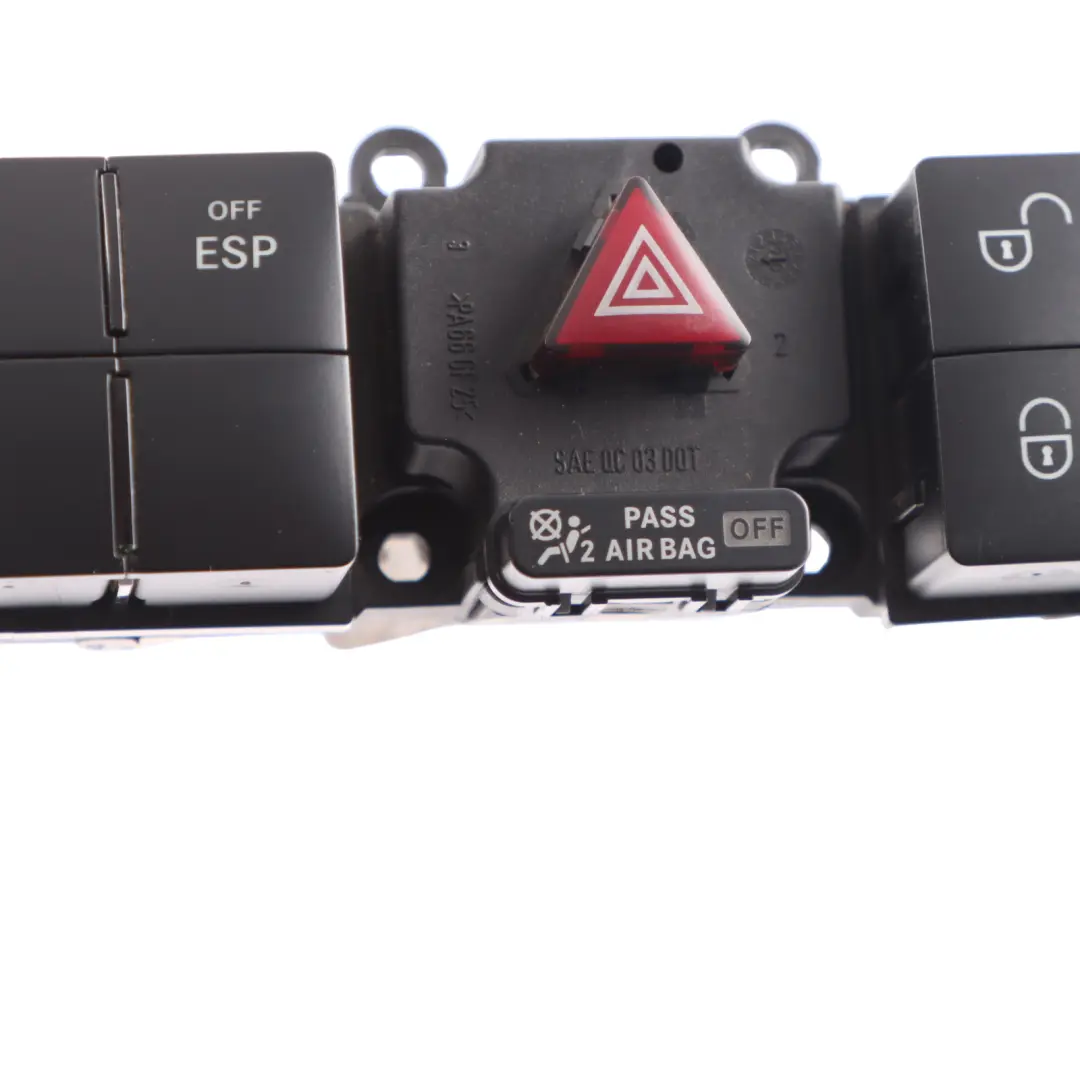 Warnblinkschalter Panel für Mercedes W203 mit Teilenummer A2038707910 Mercedes W203 Warnblinkschalter Panel - SKU A2038707910 - Teilenummer A2038707910
