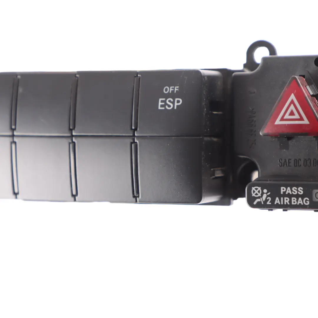 Warnblinkschalter Panel für Mercedes W203 mit Teilenummer A2038707910 Mercedes W203 Warnblinkschalter Panel - SKU A2038707910 - Teilenummer A2038707910