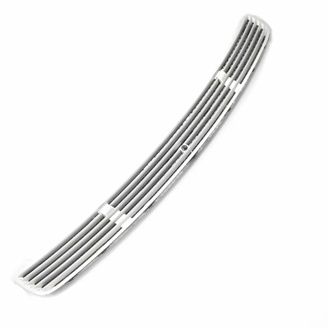 Cofano Griglia Copertura anteriore Iridium Argento 775 per Mercedes W203 con numero di parte A2038800205 Mercedes W203 Cofano Griglia Copertura anteriore Iridium Argento 775 - SKU A2038800205-IRS - Numero di parte A2038800205