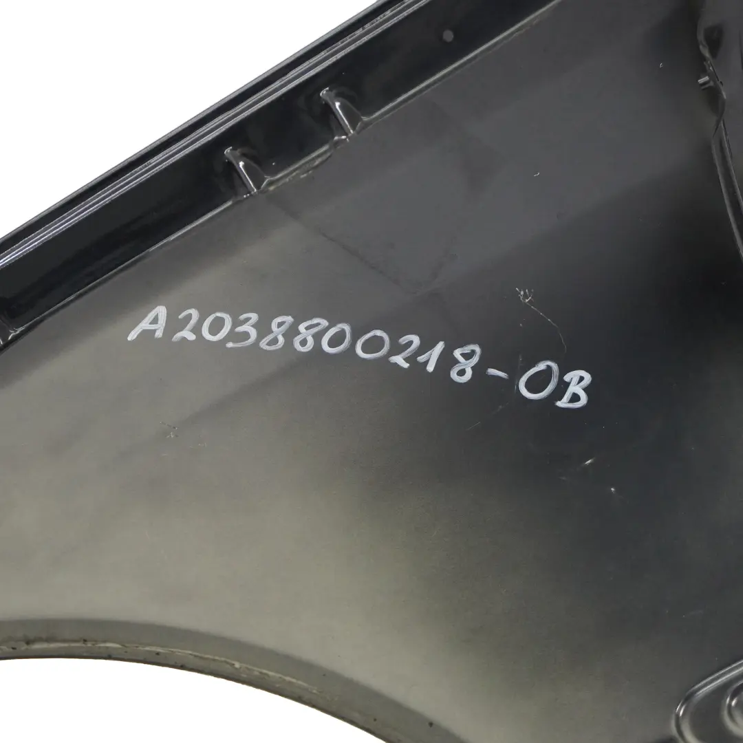 Mercedes W203 Seitenwand Vorne Rechts Kotflügel Obsidian Black - 197 - SKU A2038800218-OB - Teilenummer A2038800218