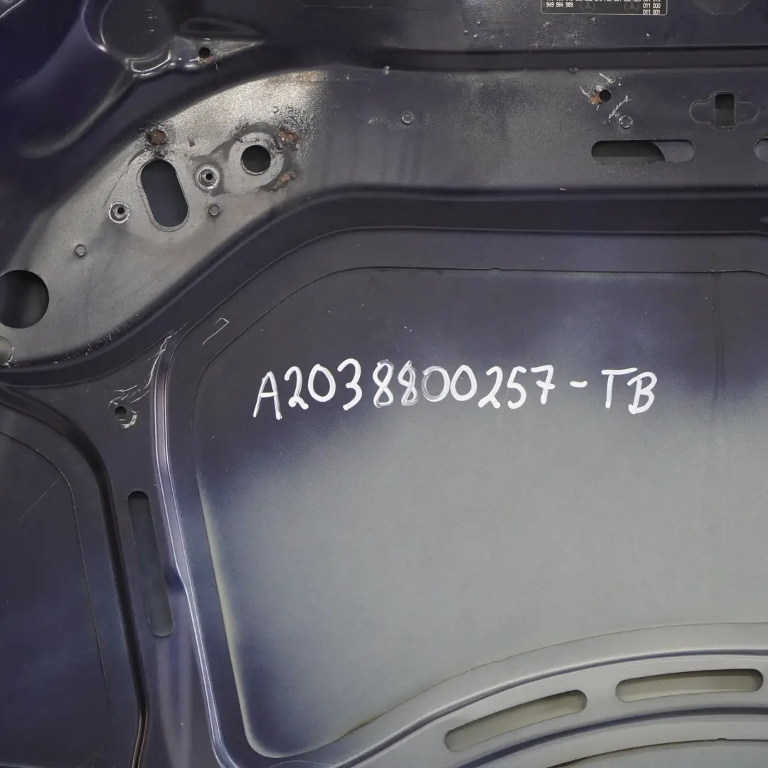 Maska Silnika Tanzanite Blue - 359 do Mercedes W203 o numerze A2038800257 Mercedes W203 Maska Silnika Tanzanite Blue - 359 - SKU A2038800257-TB - Numer Części A2038800257