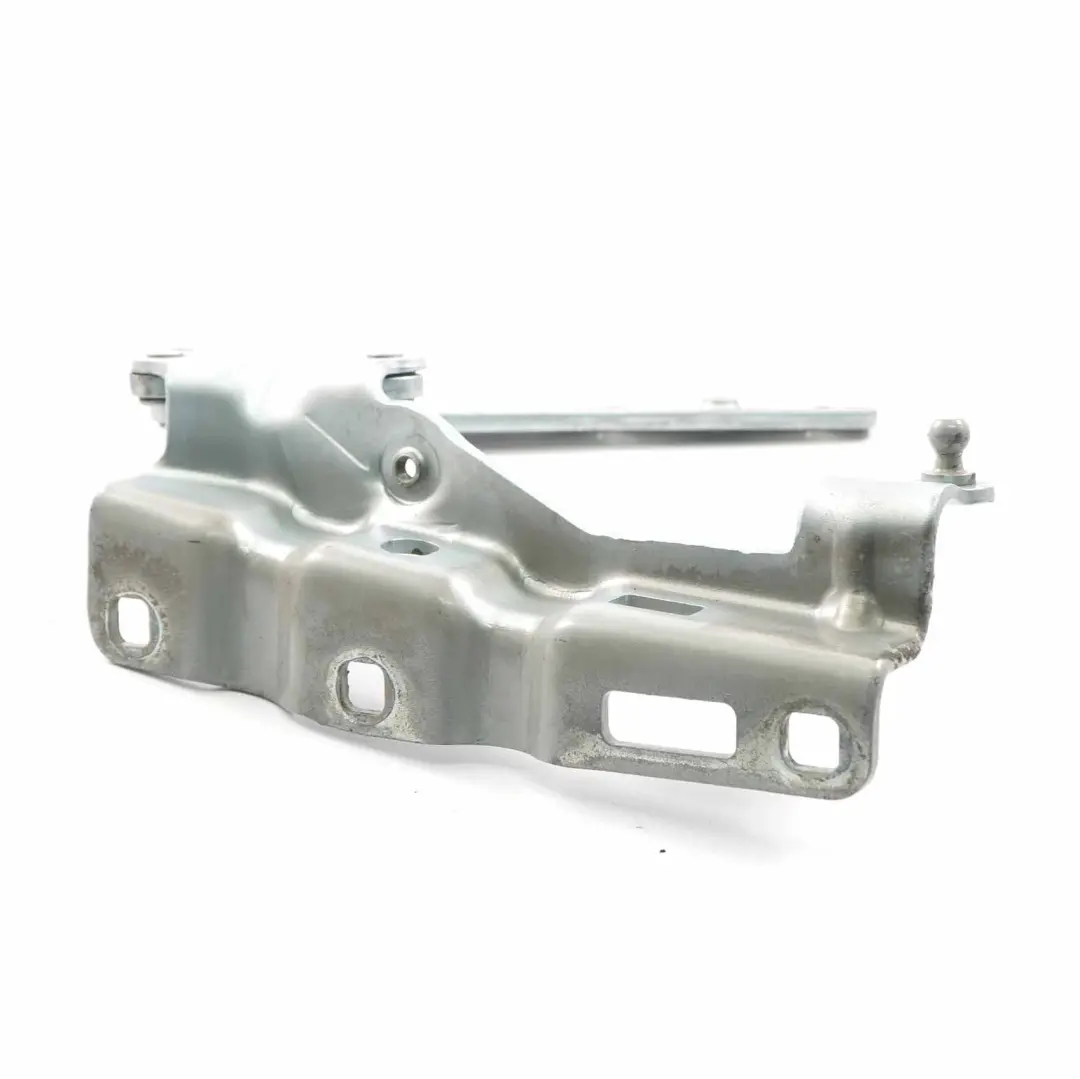 Zawias Maski Lewy Przód Palladium do Mercedes W203 o numerze A2038800328 Mercedes W203 Zawias Maski Lewy Przód Palladium - SKU A2038800328-PAL - Numer Części A2038800328