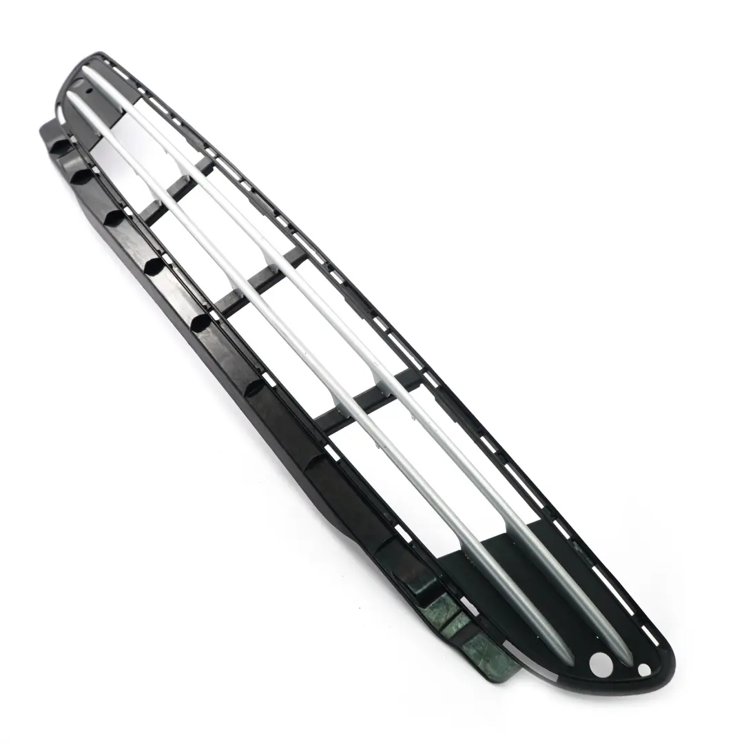 Mercedes W203 Cache de la garniture inférieure grille centrale pare-chocs avant - SKU A2038801005 - Numéro de pièce A2038801005