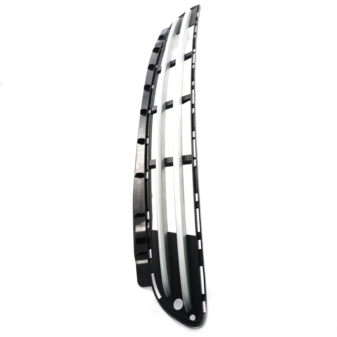 Mercedes W203 Cache de la garniture inférieure grille centrale pare-chocs avant - SKU A2038801005 - Numéro de pièce A2038801005