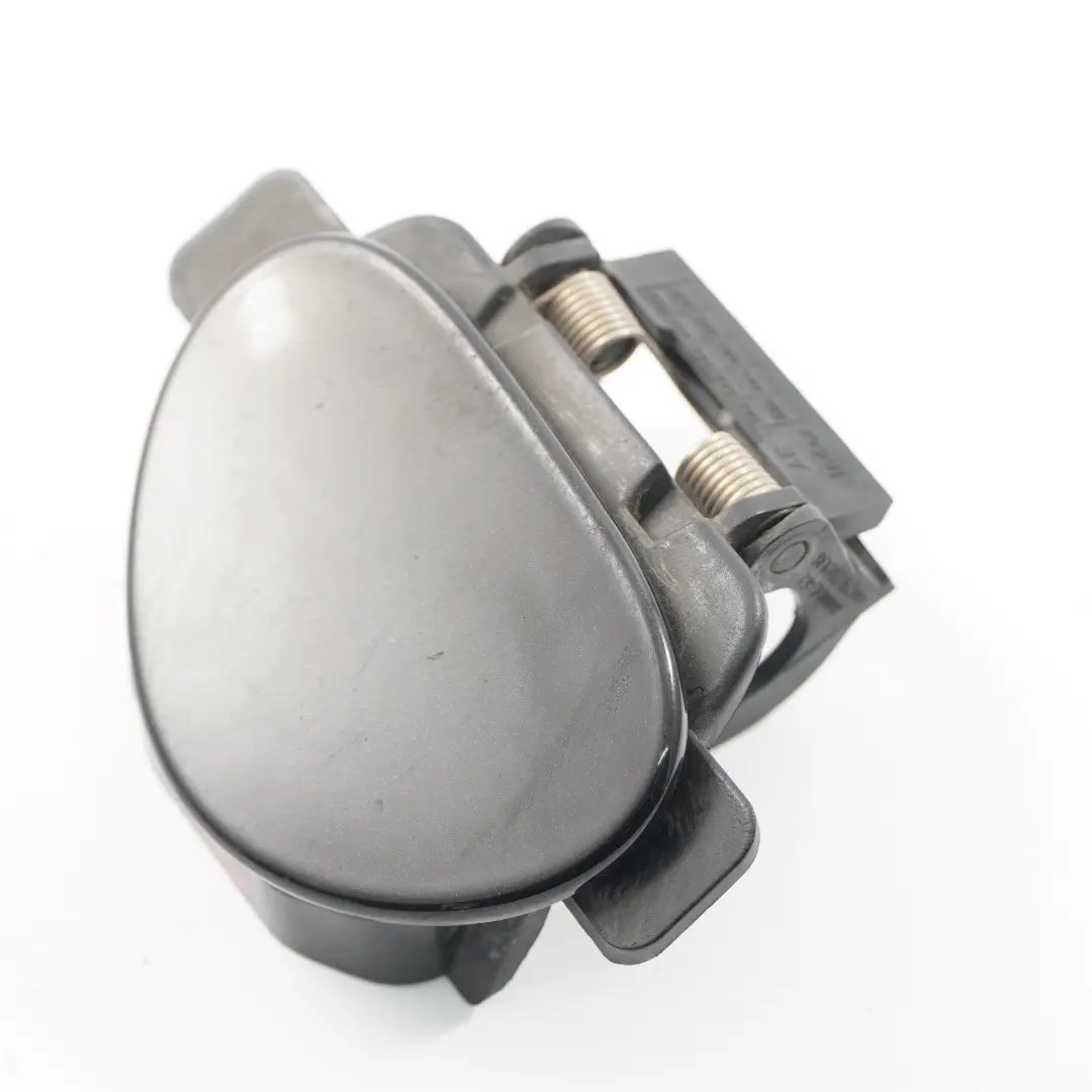 Osłona Spryskiwacza Lampy Prawy Przód Brilliant Silver - 744 do Mercedes W211 o numerze A2038801105 Mercedes W211 Osłona Spryskiwacza Lampy Prawy Przód Brilliant Silver - 744 - SKU A2038801105-OB - Numer Części A2038801105