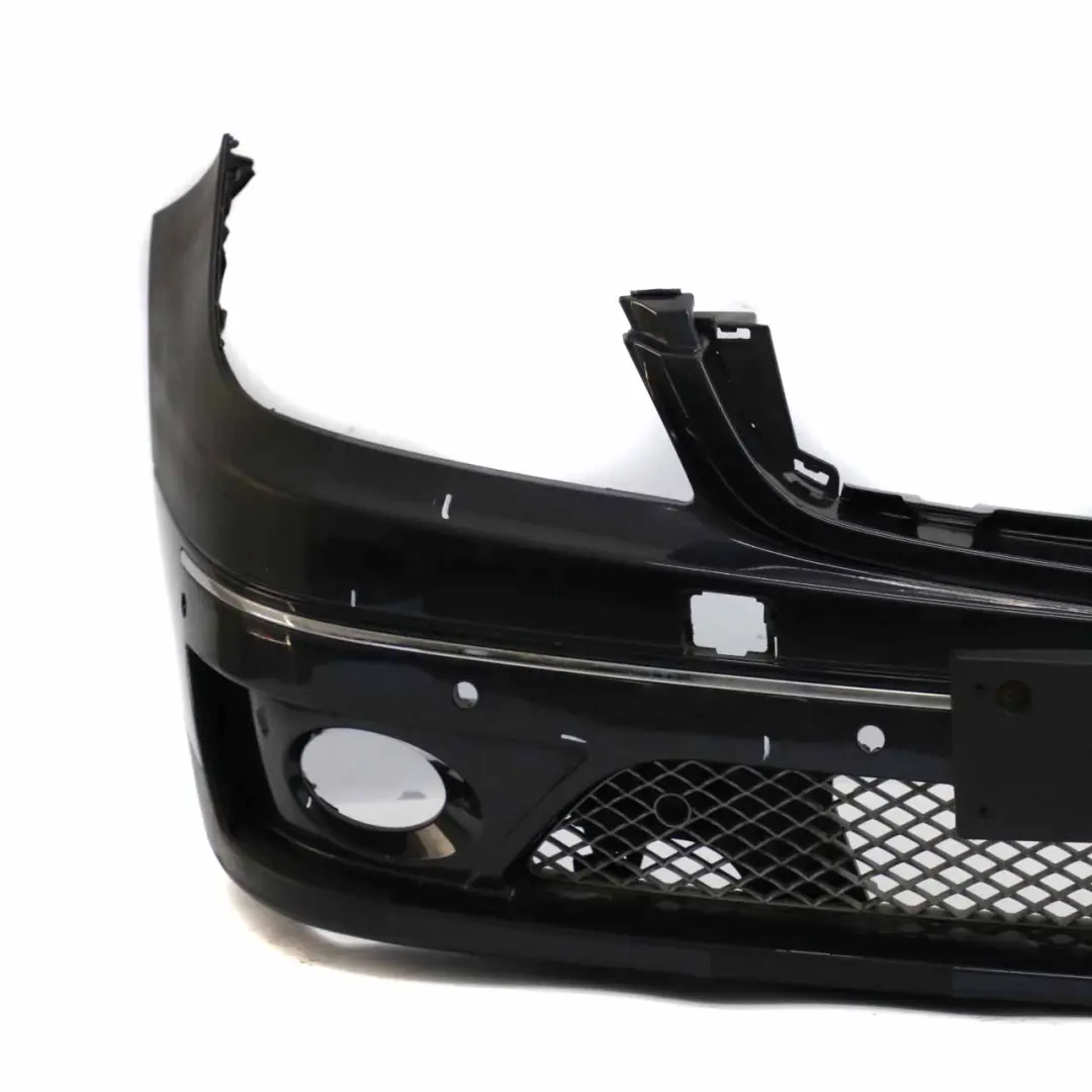 Zderzak Przedni Czarny - 112 do Mercedes W203 CL203 o numerze A2038801340 Mercedes W203 CL203 Zderzak Przedni Czarny - 112 - SKU A2038801340-CHS - Numer Części A2038801340