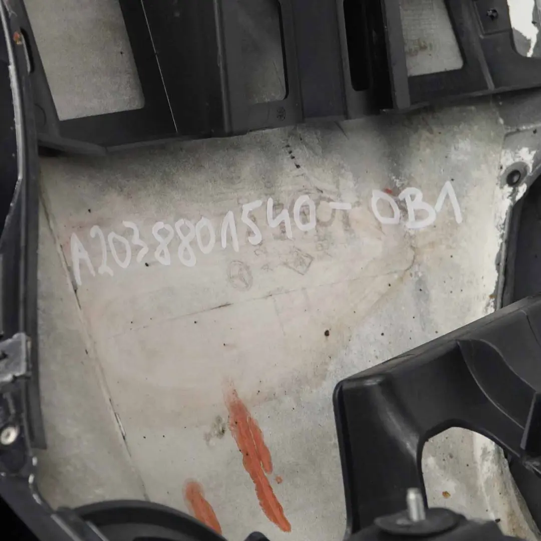 Zderzak Tylny Obsidian Black 197 do Mercedes CL203 o numerze A2038801540 Mercedes CL203 Zderzak Tylny Obsidian Black 197 - SKU A2038801540-OB1 - Numer Części A2038801540