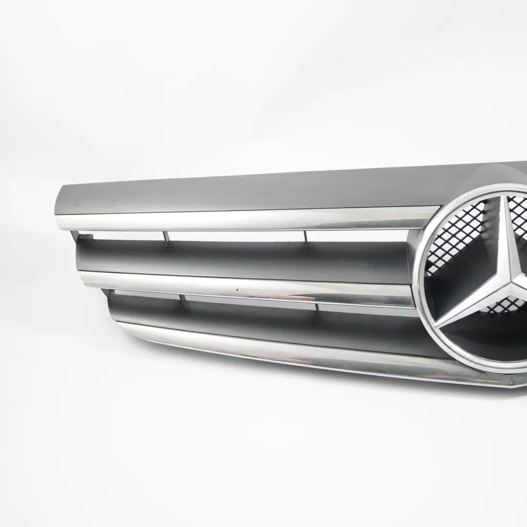 Mercedes CLC CL203 Capó delantero Capó Radiador Rejilla Embellecedor - SKU A2038801583 - Número de pieza A2038801583