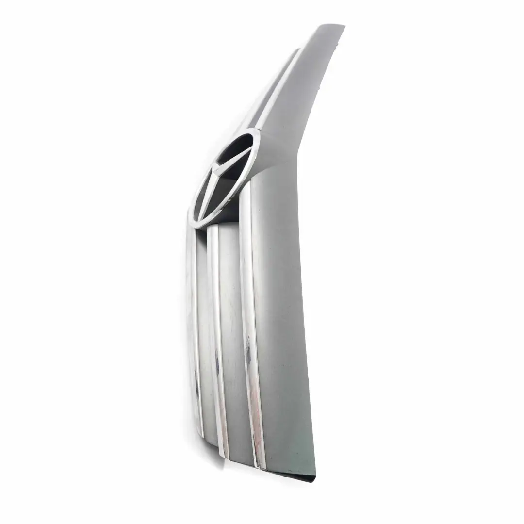 Capot avant Capot radiateur Grille d'habillage pour Mercedes CLC CL203 à propos du numéro de pièce A2038801583 Mercedes CLC CL203 Capot avant Capot radiateur Grille d'habillage - SKU A2038801583 - Numéro de pièce A2038801583