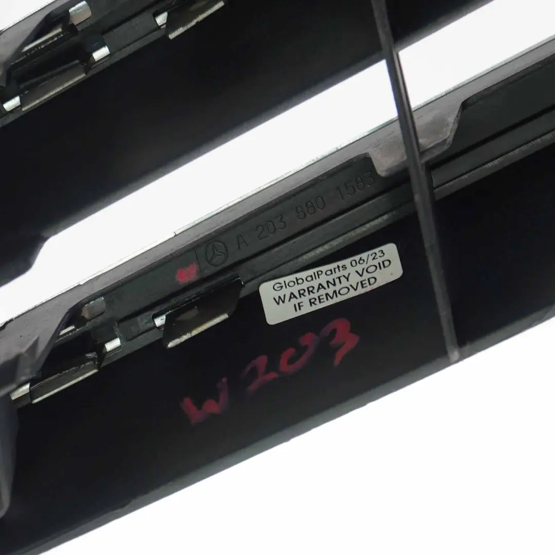 Capó delantero Capó Radiador Rejilla Embellecedor para Mercedes CLC CL203 con número de pieza A2038801583 Mercedes CLC CL203 Capó delantero Capó Radiador Rejilla Embellecedor - SKU A2038801583 - Número de pieza A2038801583