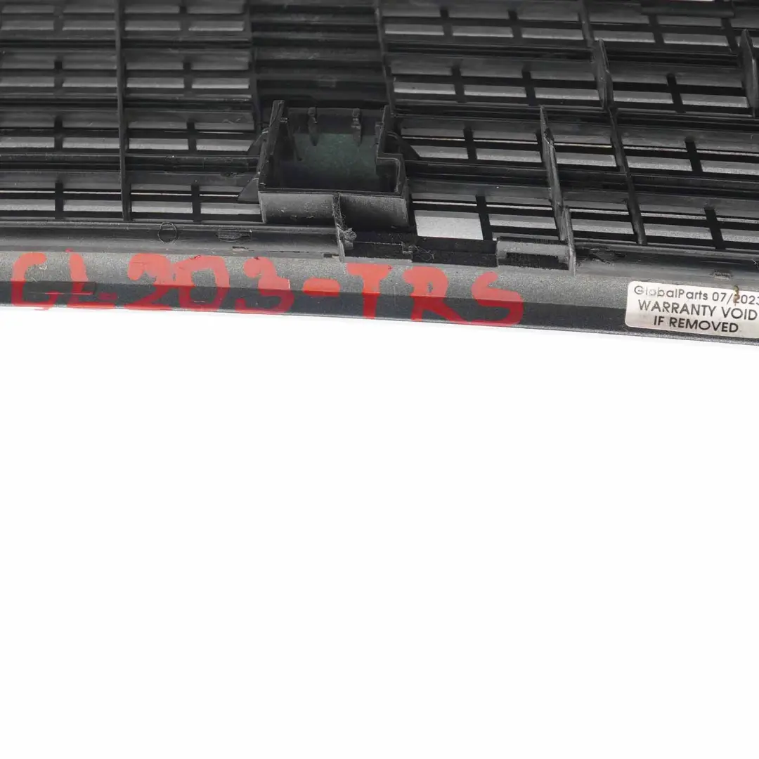 Mercedes W203 W209 Capó delantero Cubierta superior Parrilla Iridium Plata - 775 - SKU A2038801905-IRS - Número de pieza A2038801905