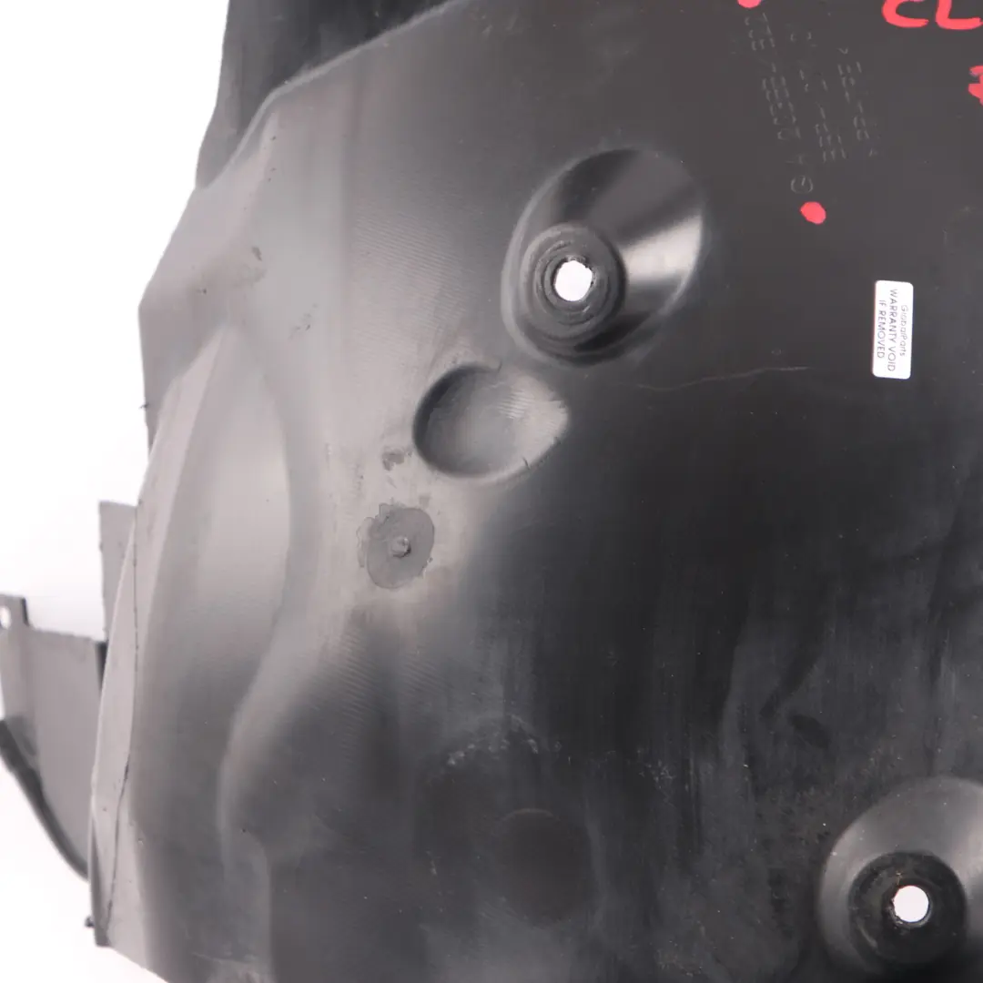 Couvercle de passage de roue avant droite arrière pour Mercedes W203 CL203 à propos du numéro de pièce A2038841822 Mercedes W203 CL203 Couvercle de passage de roue avant droite arrière - SKU A2038841822 - Numéro de pièce A2038841822