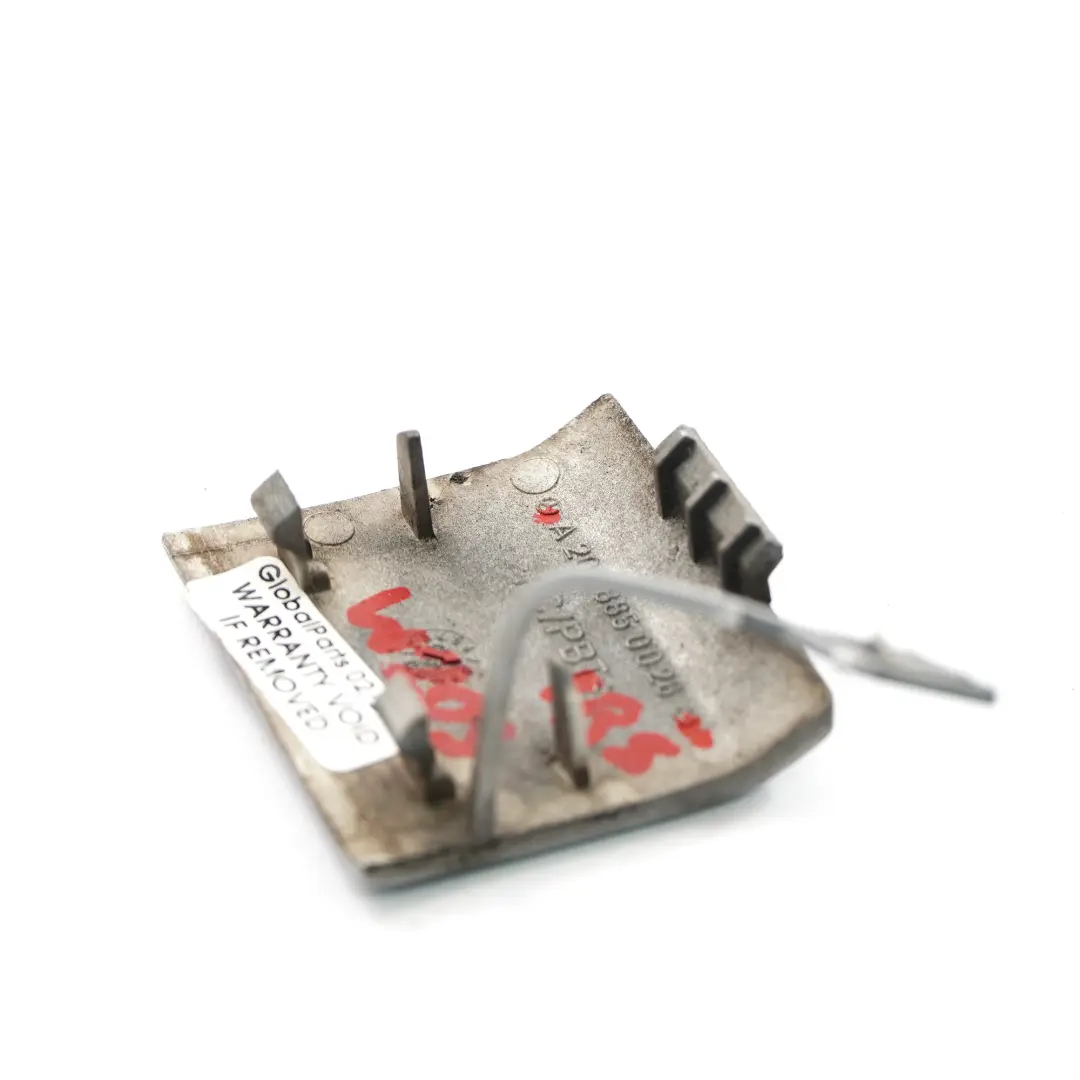 Copri paraurti anteriore Occhiello Iridium Silver per Mercedes W203 con numero di parte A2038850026 Mercedes W203 Copri paraurti anteriore Occhiello Iridium Silver - SKU A2038850026-IRS - Numero di parte A2038850026