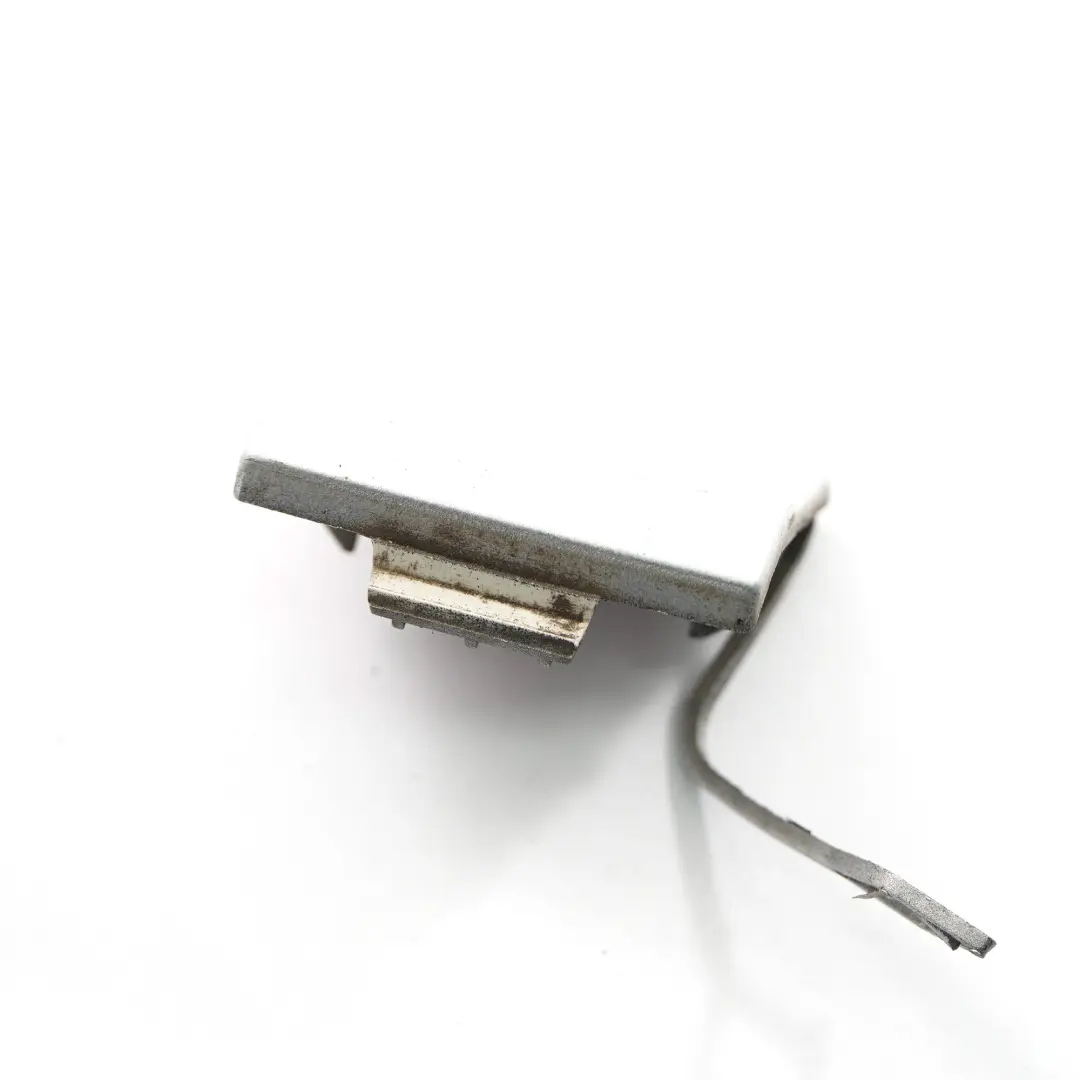 Copri paraurti anteriore Occhiello Iridium Silver per Mercedes W203 con numero di parte A2038850026 Mercedes W203 Copri paraurti anteriore Occhiello Iridium Silver - SKU A2038850026-IRS - Numero di parte A2038850026
