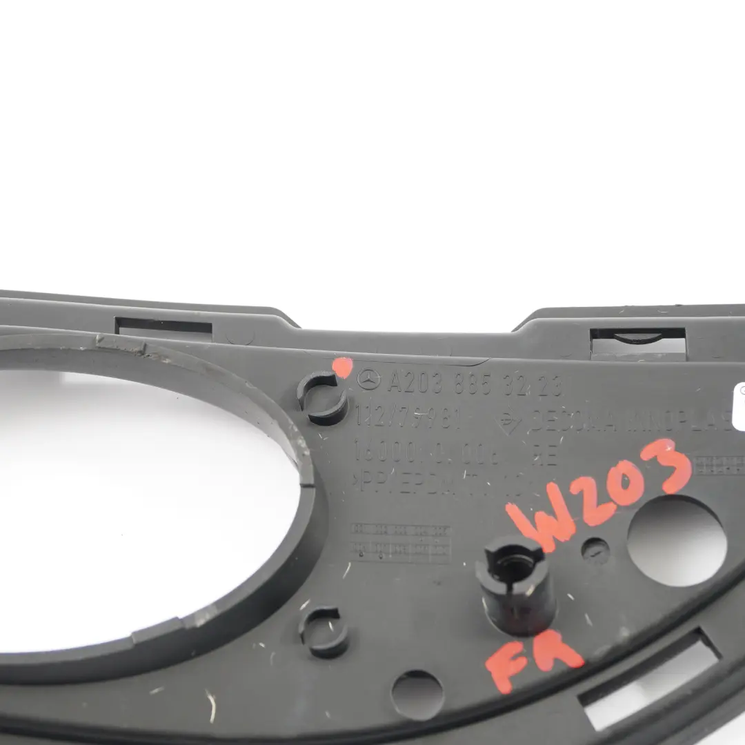 Paraurti anteriore Copertura Lampada Destra per Mercedes CLC CL203 con numero di parte A2038853223 Mercedes CLC CL203 Paraurti anteriore Copertura Lampada Destra - SKU A2038853223 - Numero di parte A2038853223