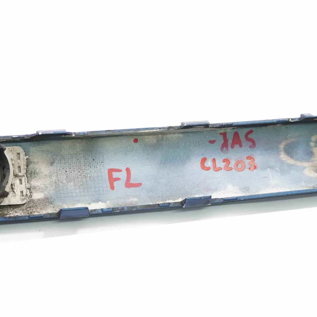Mercedes-Benz CL203 Modanatura Paraurti Ledge Pdc Frontale SX Jaspisblu 34 per con numero di parte A2038854321 Mercedes-Benz CL203 Modanatura Paraurti Ledge Pdc Frontale SX Jaspisblu 34 - SKU A2038854321-JAS - Numero di parte A2038854321