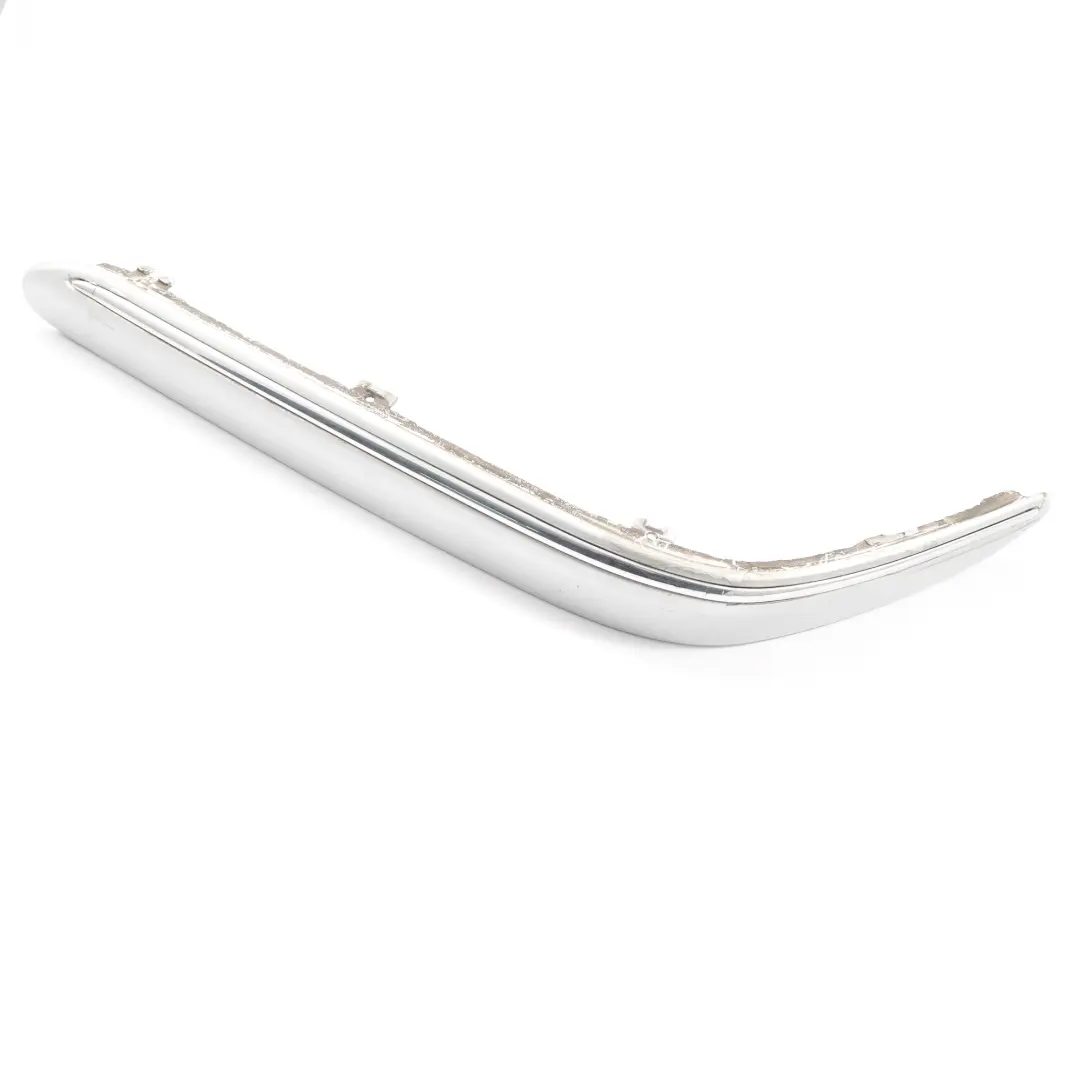 Paraurti anteriore bordo angolo sinistro Argento per Mercedes W203 con numero di parte A2038856121 Mercedes W203 Paraurti anteriore bordo angolo sinistro Argento - SKU A2038856121-IRS - Numero di parte A2038856121