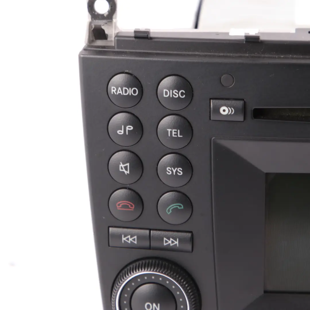 Lettore CD Radio Unita Audio per Mercedes CL203 CLC con numero di parte A2039000100 Mercedes CL203 CLC Lettore CD Radio Unita Audio - SKU A2039000100 - Numero di parte A2039000100