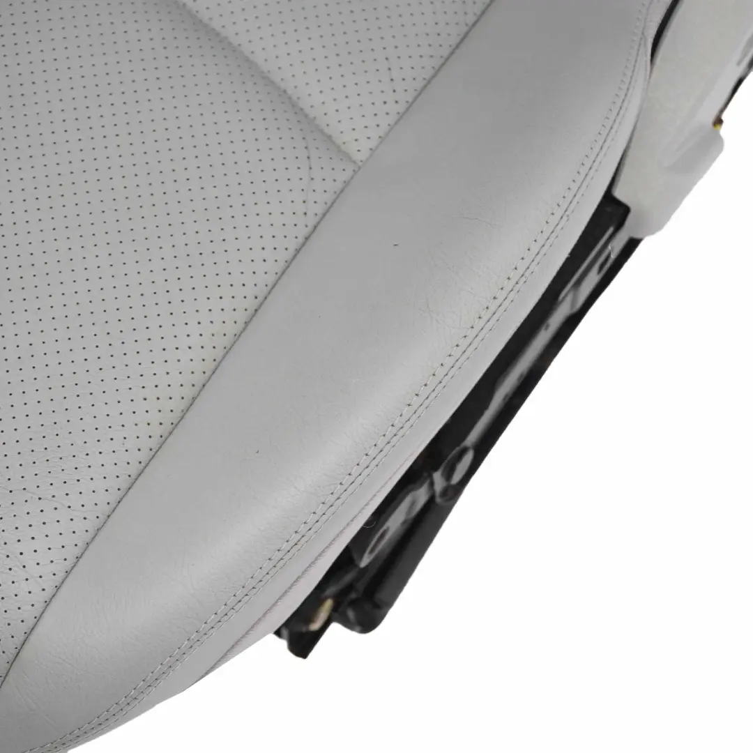  Vordersitz Mercedes W203 S203 Limousine Leder Orion Grau Innenausstattung Rechts - SKU A2039102147-1 - Teilenummer A2039102147