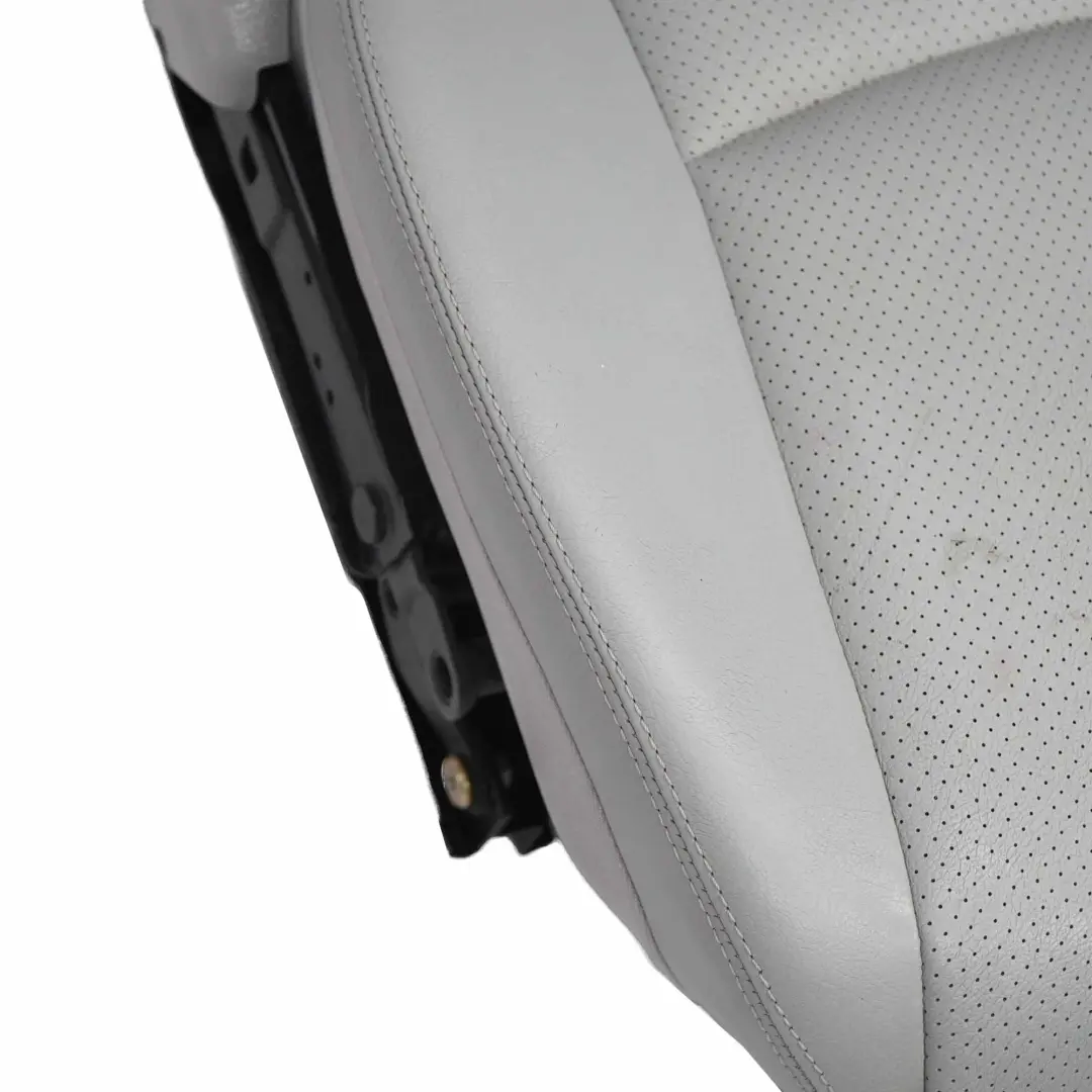 Siège avant Mercedes W203 S203 Saloon Cuir Orion Grey Interior gauche pour à propos du numéro de pièce A2039102147 Siège avant Mercedes W203 S203 Saloon Cuir Orion Grey Interior gauche - SKU A2039102147-2 - Numéro de pièce A2039102147