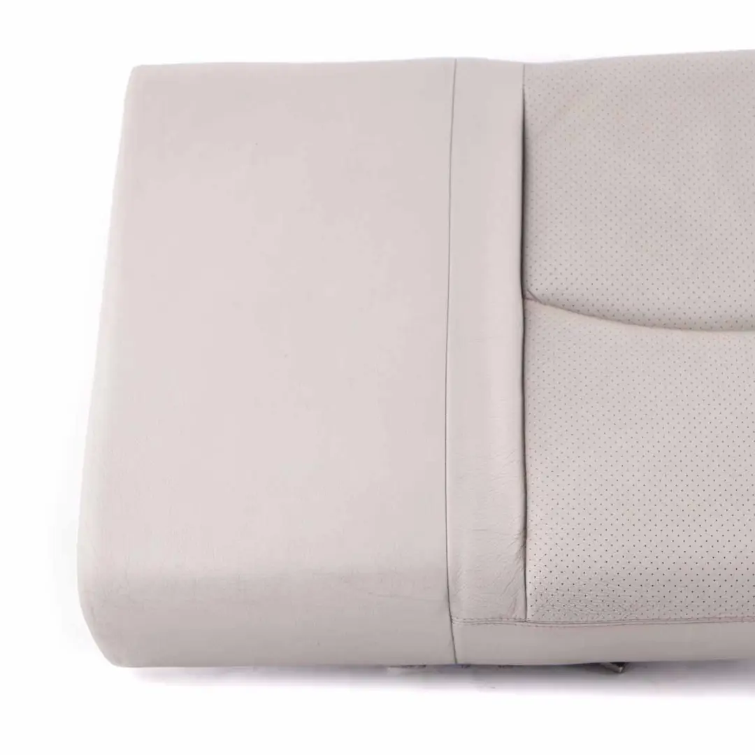 Sitzbezug hinten links Sitzkissenbezug Leder Beige für Mercedes CL203 mit Teilenummer A2039200946 Mercedes CL203 Sitzbezug hinten links Sitzkissenbezug Leder Beige - SKU A2039200946 - Teilenummer A2039200946