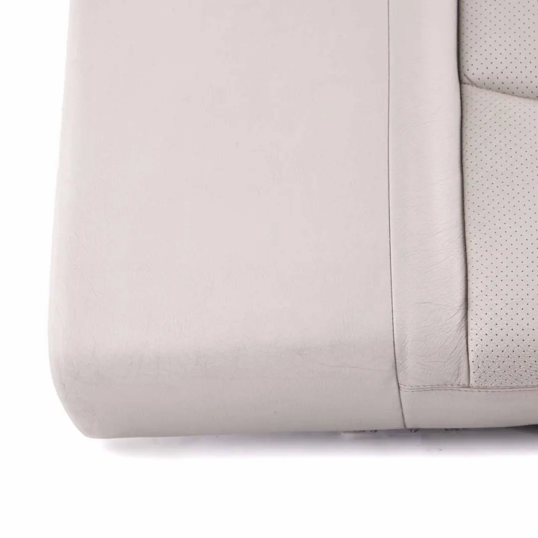 Housse de siège arrière gauche Housse coussin de siège cuir beige pour Mercedes CL203 à propos du numéro de pièce A2039200946 Mercedes CL203 Housse de siège arrière gauche Housse coussin de siège cuir beige - SKU A2039200946 - Numéro de pièce A2039200946