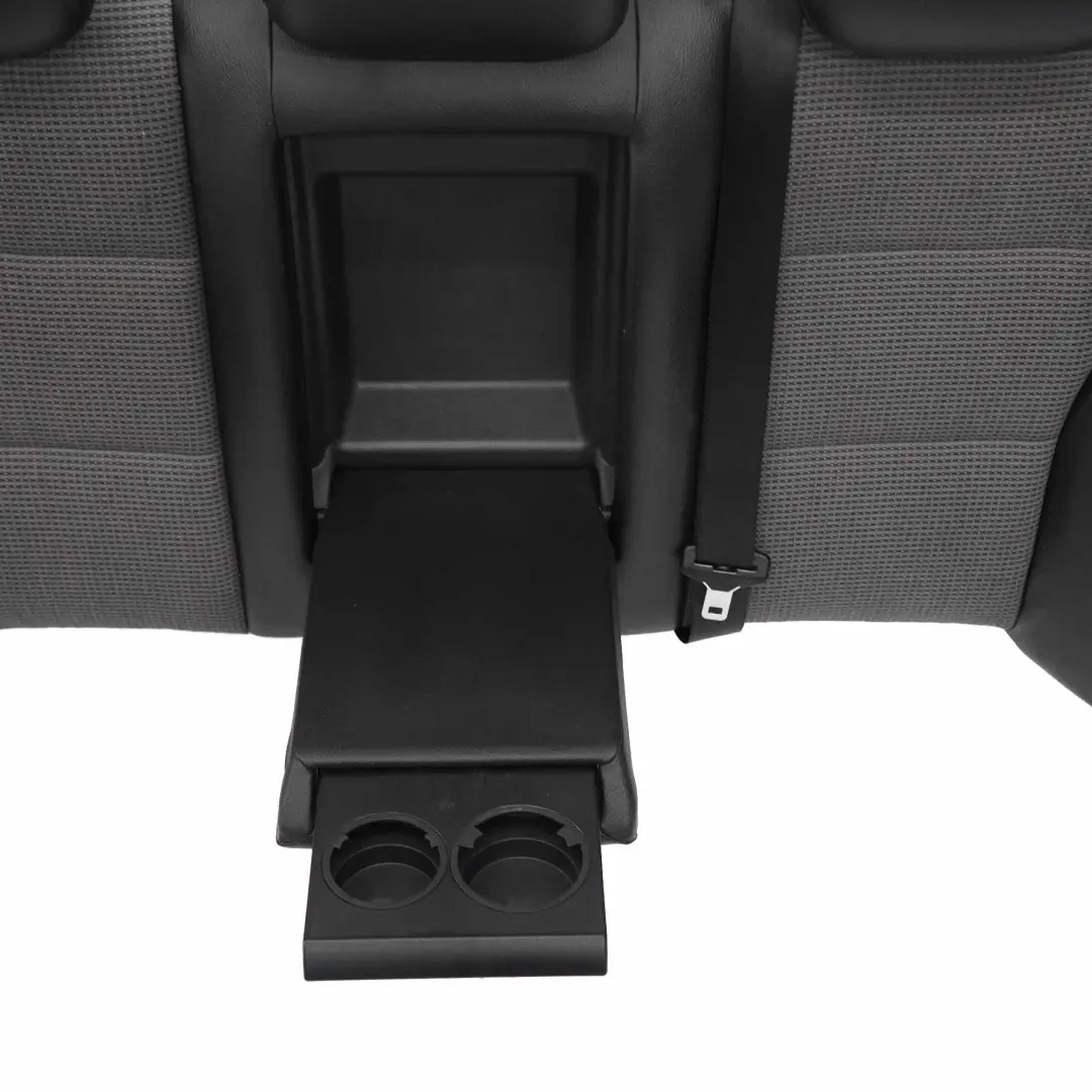 dossier arrière banquette tissu cuir anthracite pour Mercedes W203 à propos du numéro de pièce A2039205260 Mercedes W203 dossier arrière banquette tissu cuir anthracite - SKU A2039205260 - Numéro de pièce A2039205260