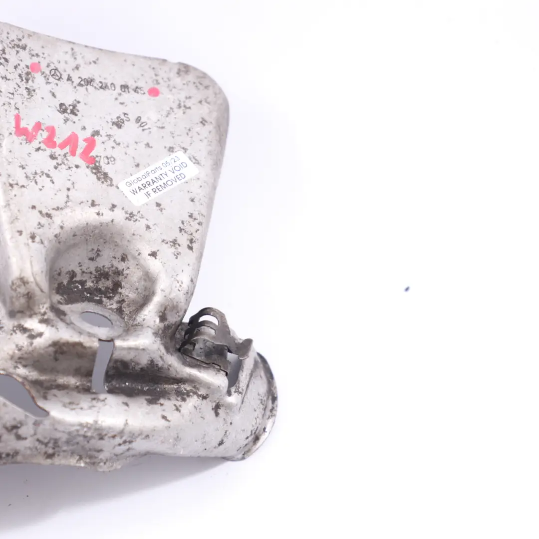 M271 Support Plate Engine Right O/S Bracket Mount to Mercedes W204 with Part number A2042400145 Mercedes W204 M271 Support Plate Engine Right O/S Bracket Mount - SKU A2042400145 - Part number A2042400145