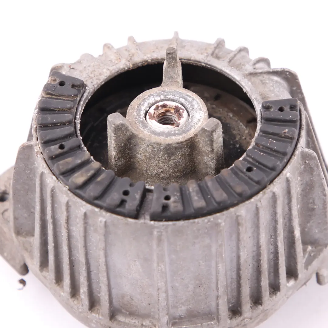 Mercedes W212 OM642 Diesel Supporto Motore Destro - SKU A2042402317 - Numero di parte A2042402317