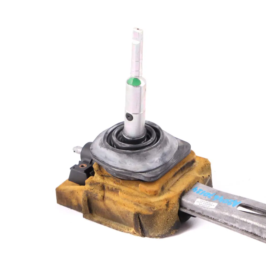 Selector Mercedes W204 Shifting Arm Lever Mechanism Manual to Gear with Part number A2042670124 Gear Selector Mercedes W204 Shifting Arm Lever Mechanism Manual - SKU A2042670124 - Part number A2042670124