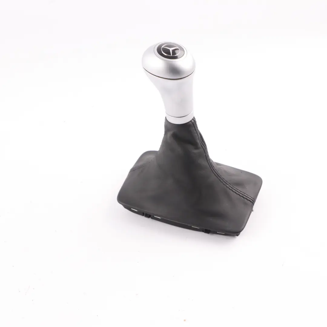 Palanca de cambio Selector Pomo Tapa Cuero Negro para Mercedes W204 con número de pieza A2042672410 Mercedes W204 Palanca de cambio Selector Pomo Tapa Cuero Negro - SKU A2042672410-1 - Número de pieza A2042672410
