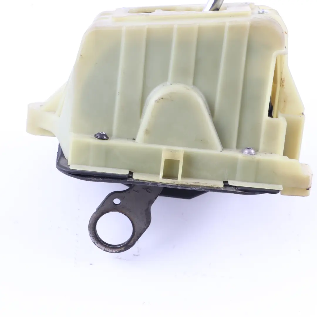 Selector Mercedes W204 S204 Automatic Shift Mechanism to Gear with Part number A2042677524 Gear Selector Mercedes W204 S204 Automatic Shift Mechanism - SKU A2042677524-1 - Part number A2042677524