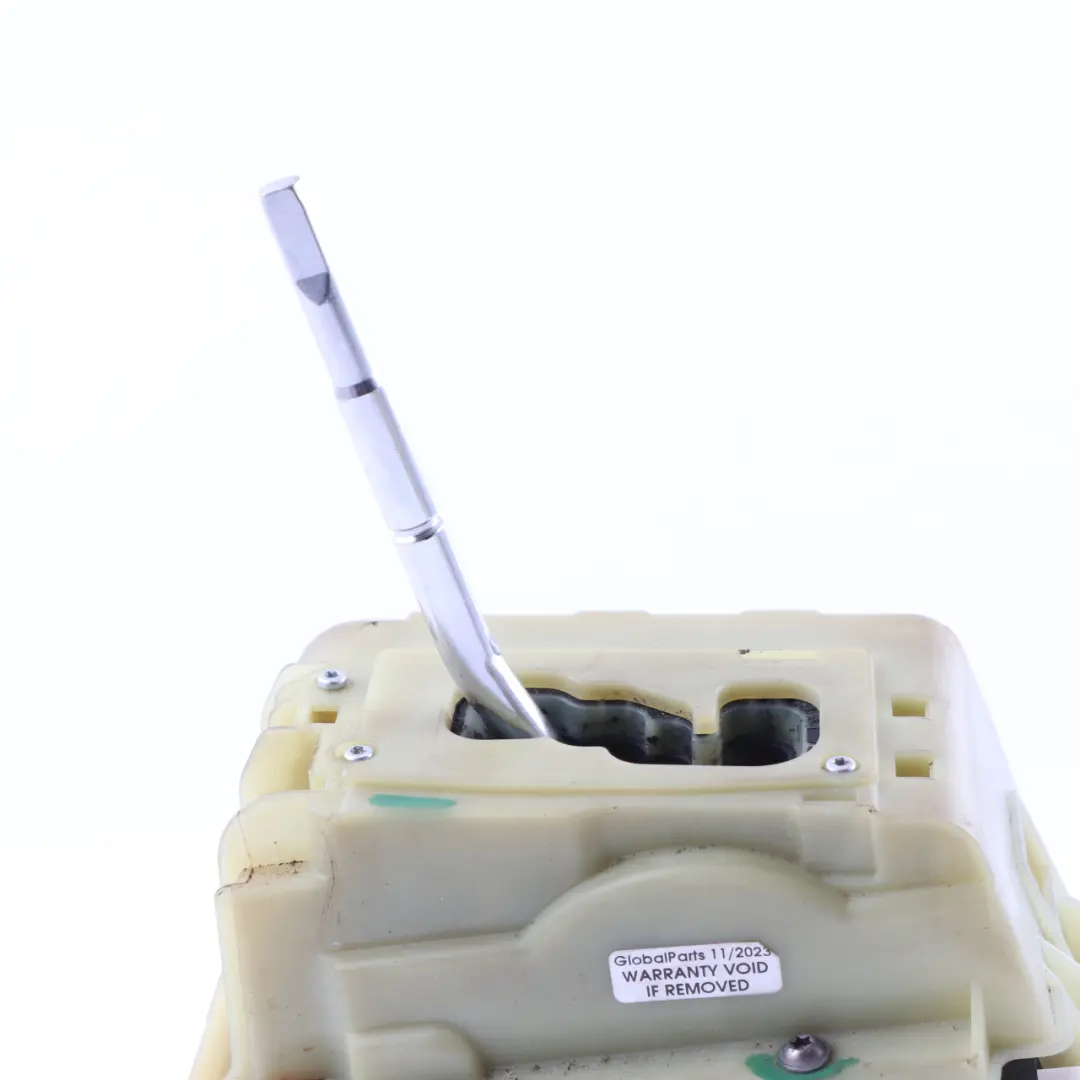 Selector Mercedes W204 S204 Automatic Shift Mechanism to Gear with Part number A2042677524 Gear Selector Mercedes W204 S204 Automatic Shift Mechanism - SKU A2042677524-1 - Part number A2042677524