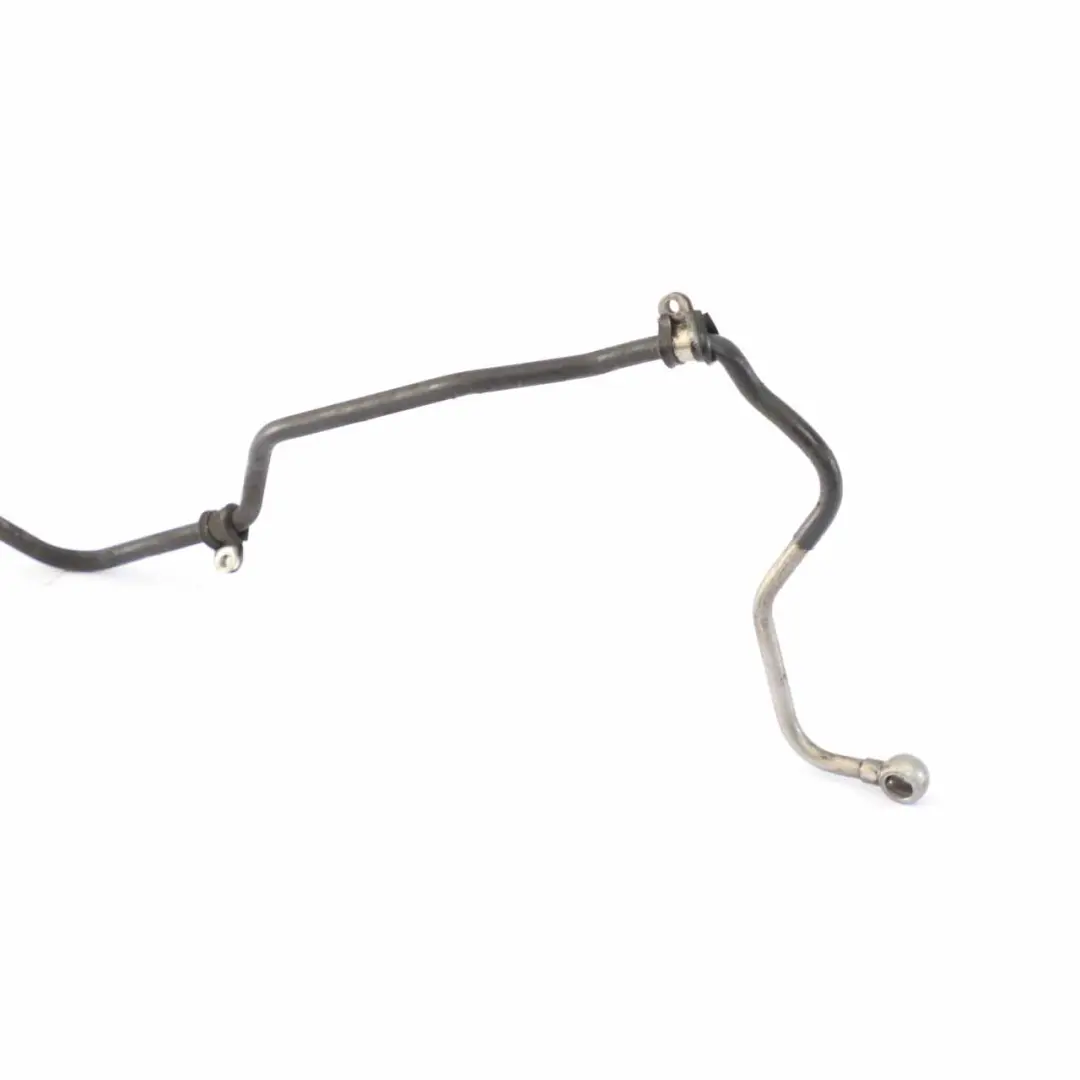 Tuyau d'huile de boîte de vitesses gauche pour Mercedes W204 à propos du numéro de pièce A2042702796 Mercedes W204 Tuyau d'huile de boîte de vitesses gauche - SKU A2042702796 - Numéro de pièce A2042702796