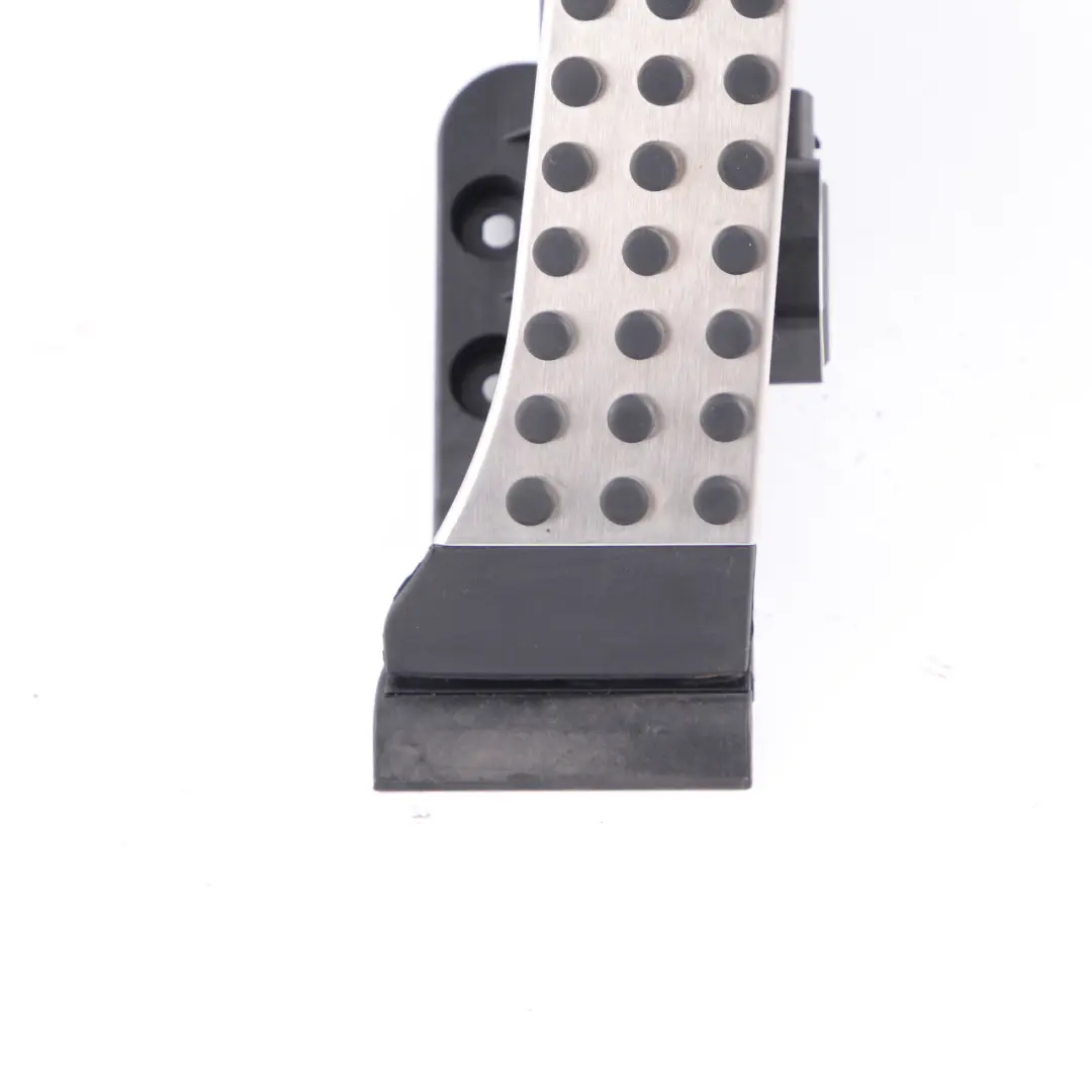 Pédale d'accélérateur Mercedes W204 W207 W212 W222 Pédale d'accélérateur pour à propos du numéro de pièce A2043000200 Pédale d'accélérateur Mercedes W204 W207 W212 W222 Pédale d'accélérateur - SKU A2043000200 - Numéro de pièce A2043000200