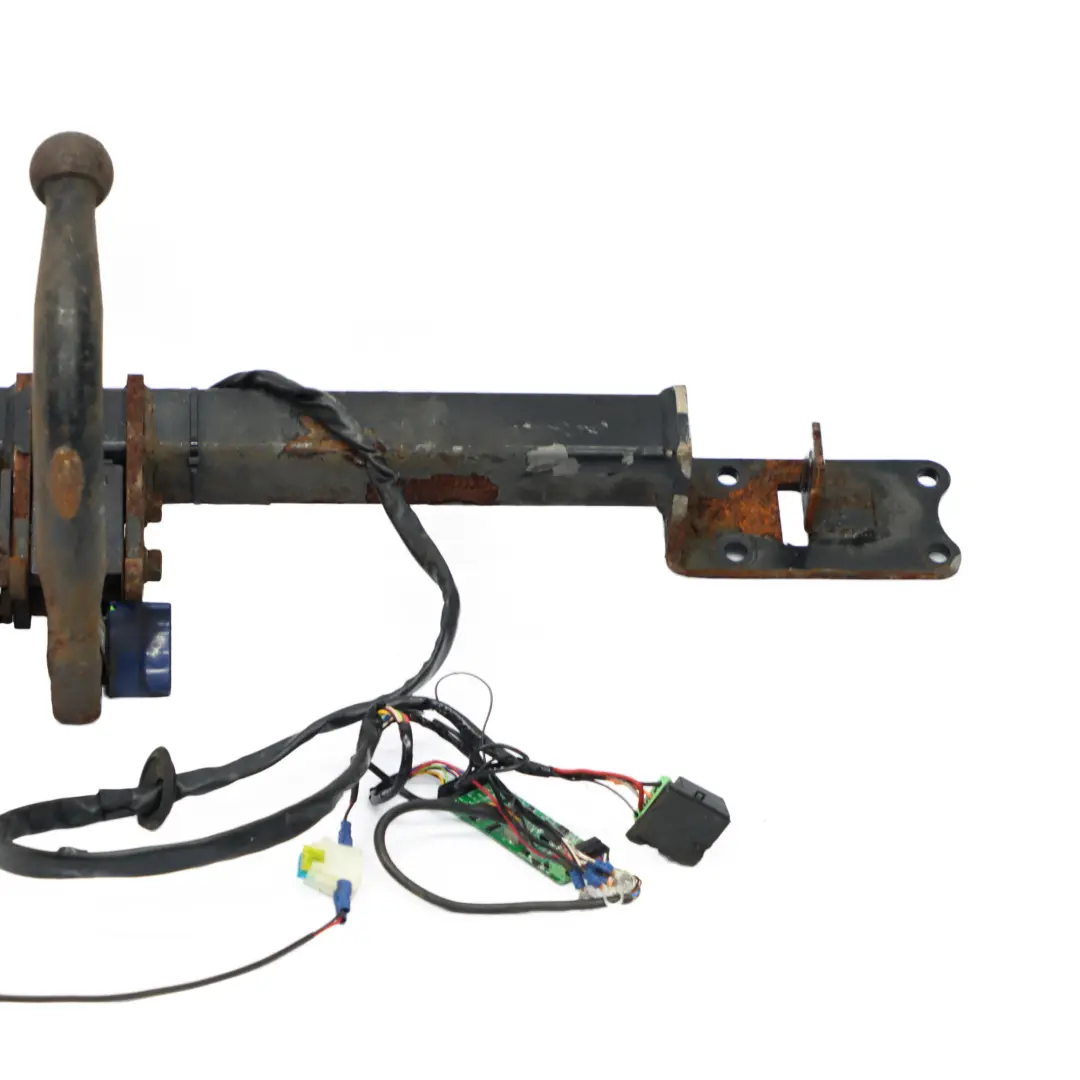 Gancio di traino Meccanismo di traino Horizon TME024DT per Mercedes W204 con numero di parte A2043100400 Mercedes W204 Gancio di traino Meccanismo di traino Horizon TME024DT - SKU A2043100400 - Numero di parte A2043100400