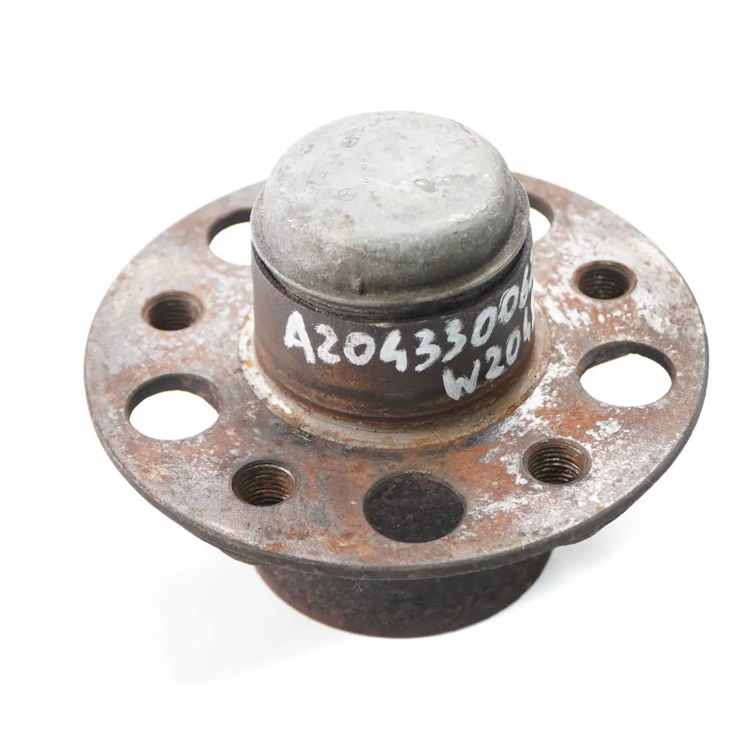 Mitnehmerflansch Vorne Rechts Links für Mercedes W204 mit Teilenummer A2043300625 Mercedes W204 Mitnehmerflansch Vorne Rechts Links - SKU A2043300625 - Teilenummer A2043300625