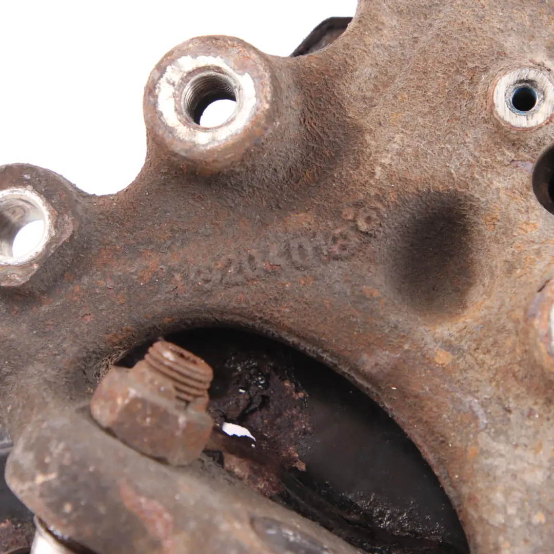 Mercedes W204 Suspension avant gauche Support de roue - SKU A2043320101-5 - Numéro de pièce A2043320101