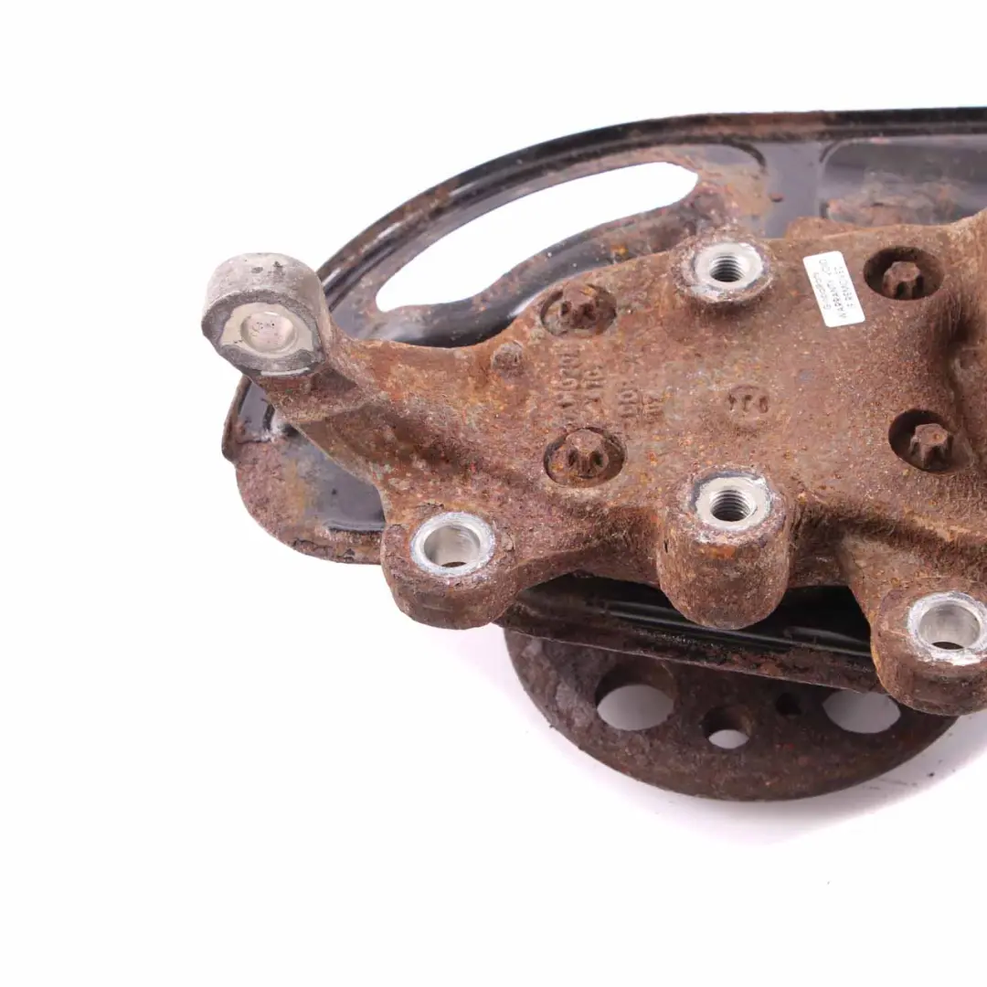 Mercedes W204 Porta Ruota Anteriore C63 AMG Montaggio Mozzo Ruota Sinistra - SKU A2043324101 - Numero di parte A2043320101